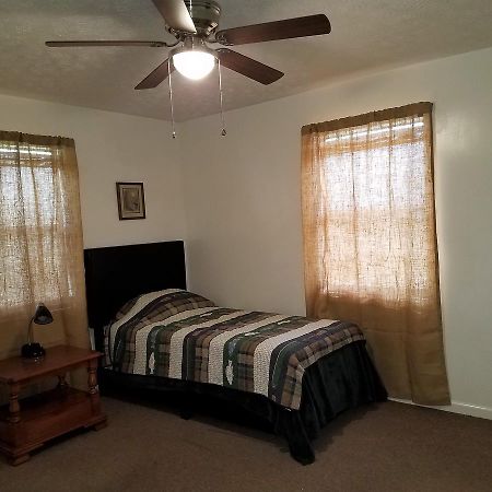 Ky Lake Area Cabin Aurora 外观 照片